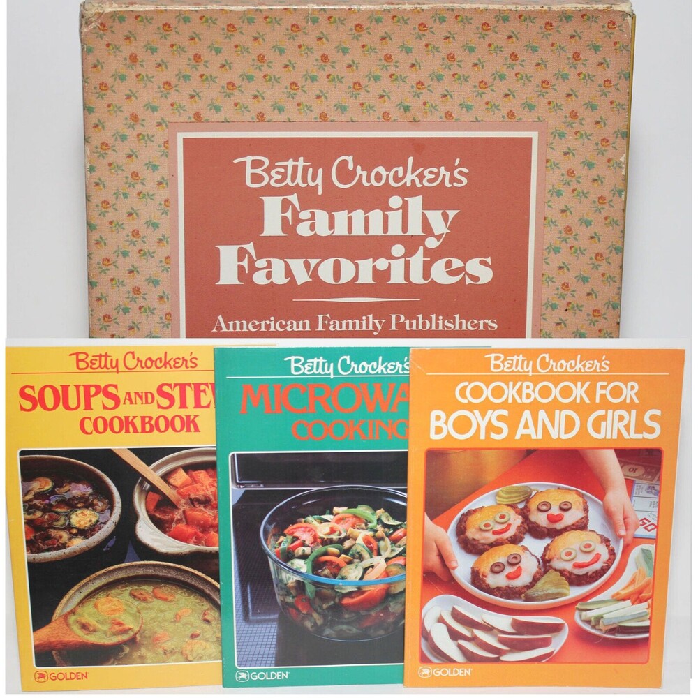 Betty Crocker's FAMILY FAVORITES Set of 3 Cookbooks in Sleeve - Vintage
